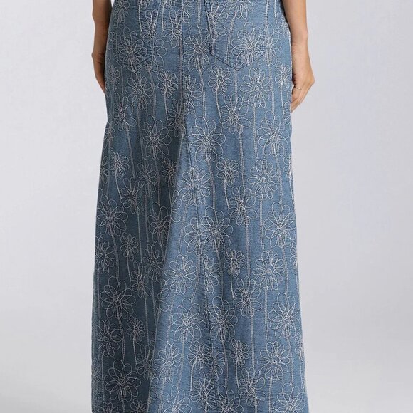 NEW HOUSE OF HARLOW 1960 Floral Embroidered Denim Midi Skirt Douro Wash 264mn - Picture 7 of 8